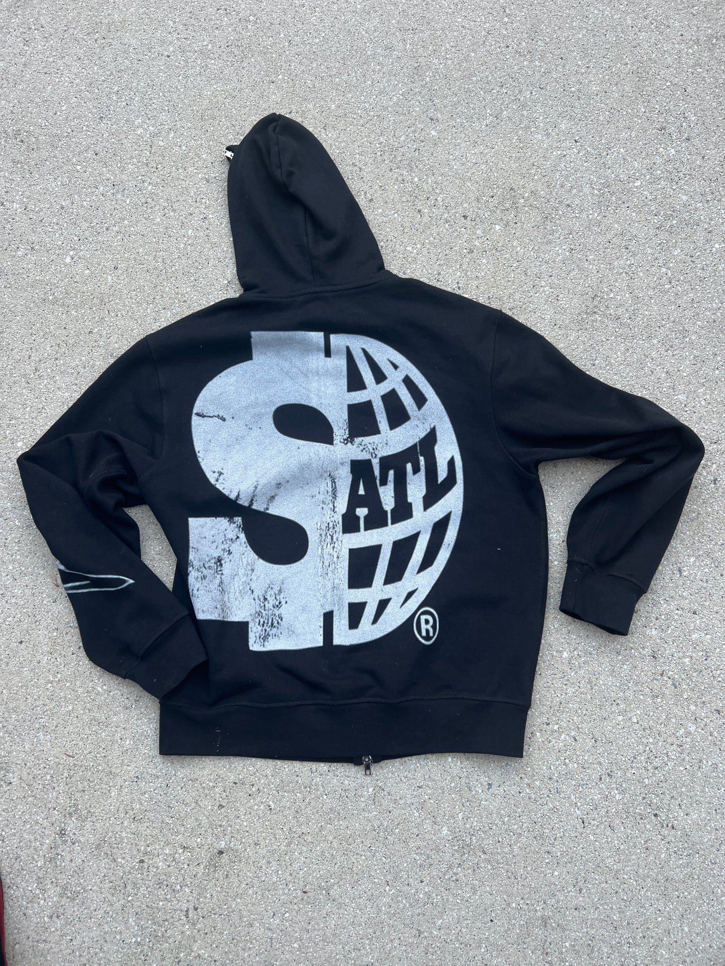 cash2die4 full zip-up